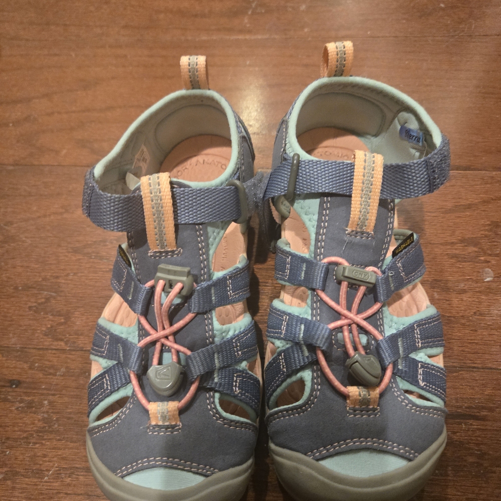 Keen Big Kids' Seacamp Size 2 Sport Sandals with Adjustable Straps